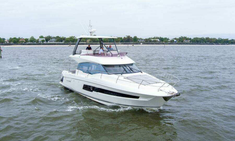 2023 Prestige 460 Flybridge "Pass-N-Bye"