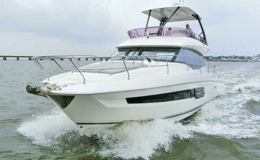 2023 Prestige 460 Flybridge "Pass-N-Bye"