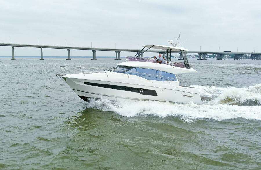 2023 Prestige 460 Flybridge "Pass-N-Bye"