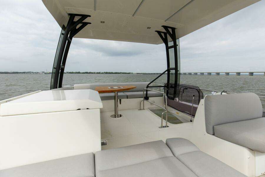 2023 Prestige 460 Flybridge "Pass-N-Bye"