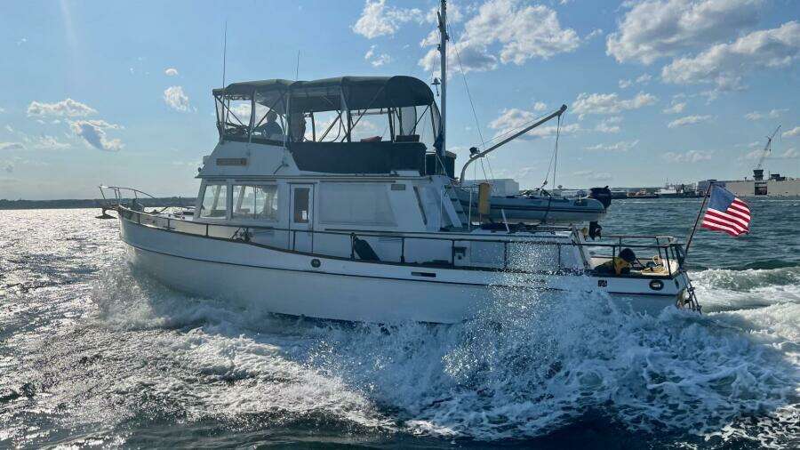 1976 Grand Banks 42 Classic