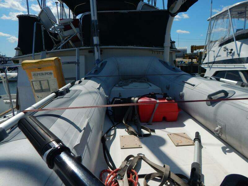 1976 Grand Banks 42 Classic