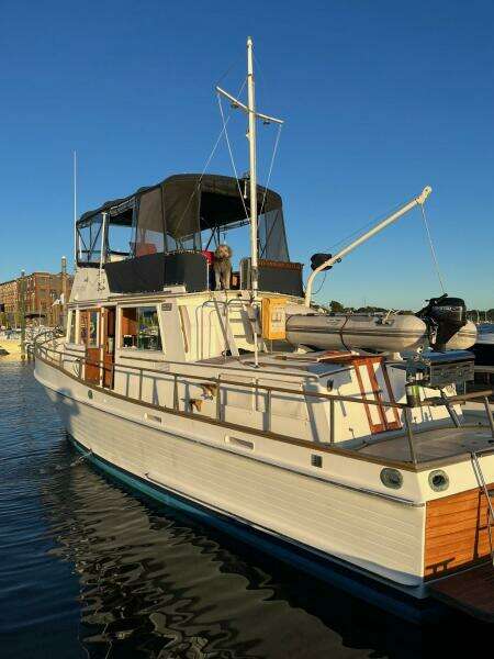 1976 Grand Banks 42 Classic