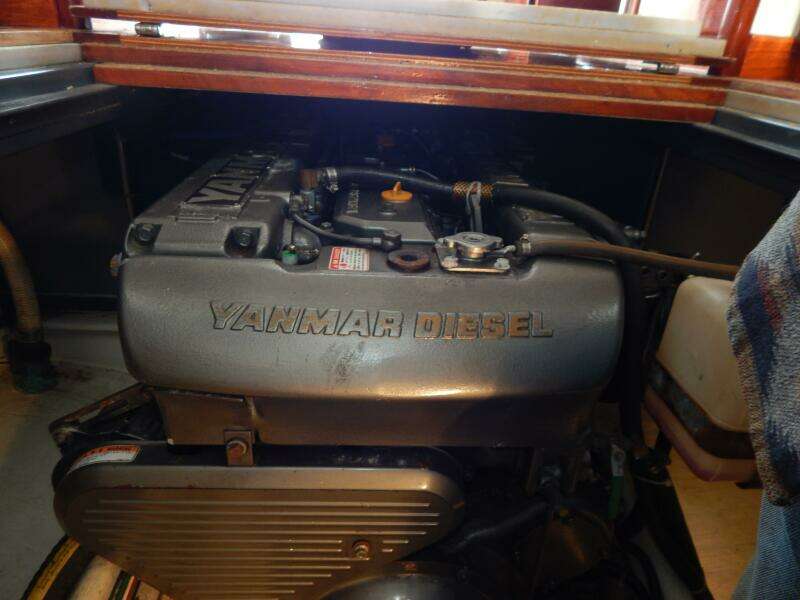 2000 BHM Flybridge Cruiser