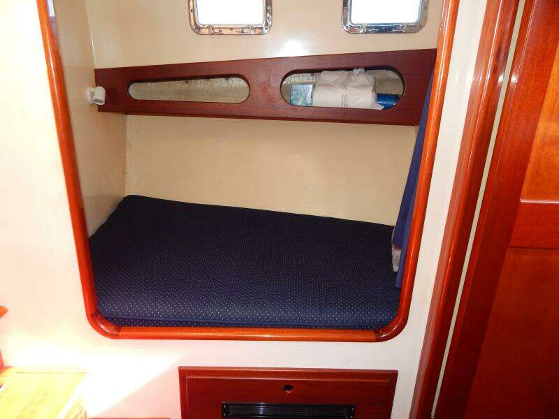 2000 BHM Flybridge Cruiser