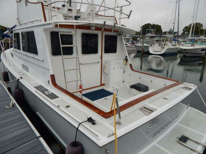 2000 BHM Flybridge Cruiser