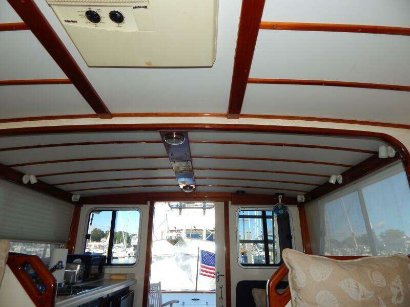 2000 BHM Flybridge Cruiser