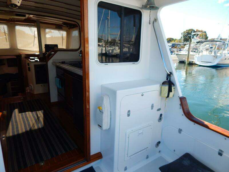 2000 BHM Flybridge Cruiser