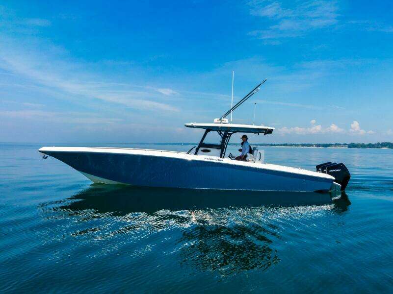 2020 Fountain 38 Center Console