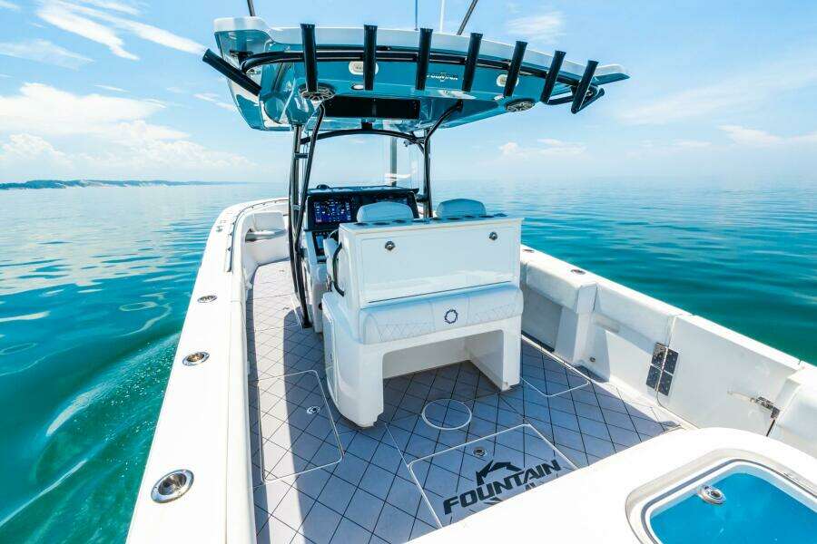 2020 Fountain 38 Center Console