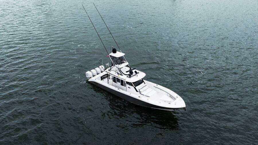 2017 Everglades 435 CC