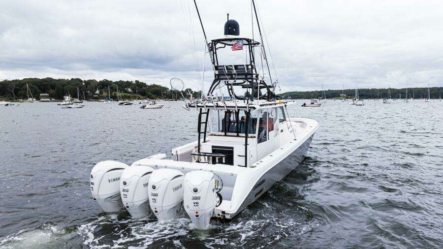 2017 Everglades 435 CC