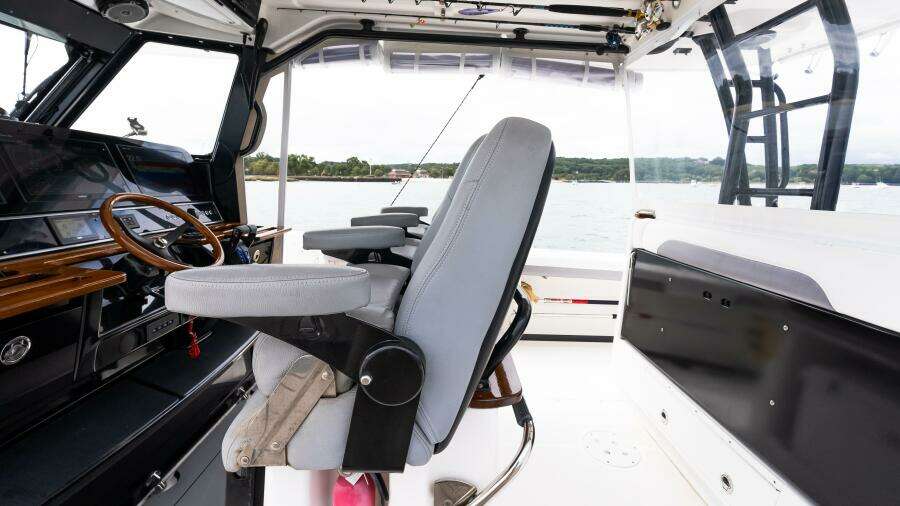 2017 Everglades 435 CC