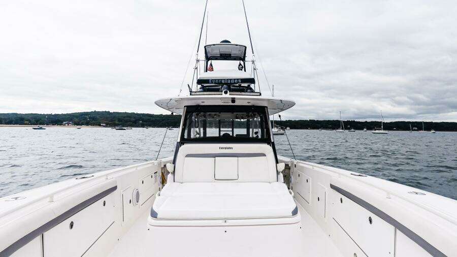 2017 Everglades 435 CC