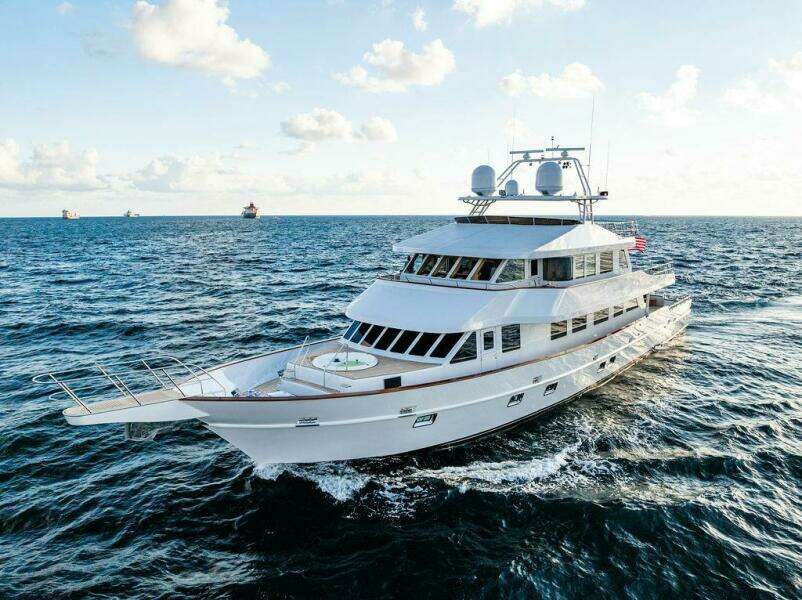 2009 Crystal Yachts Enclosed Pilothouse