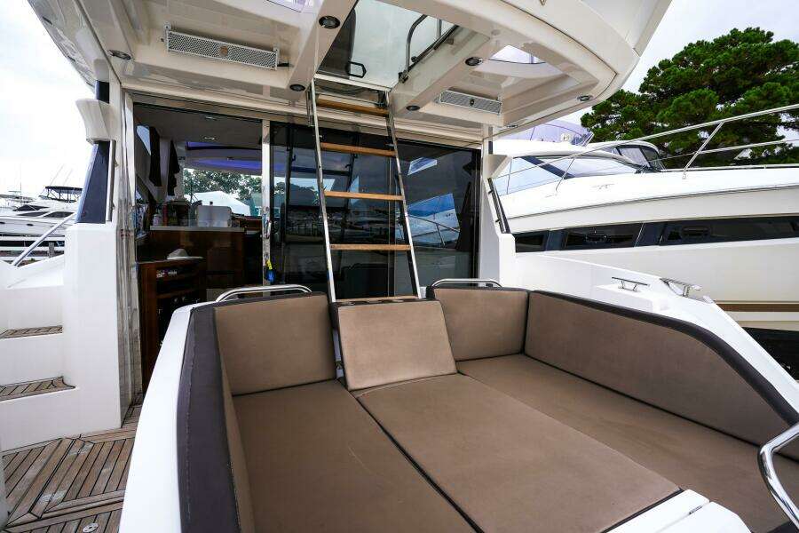 2017 Galeon 43 SKY