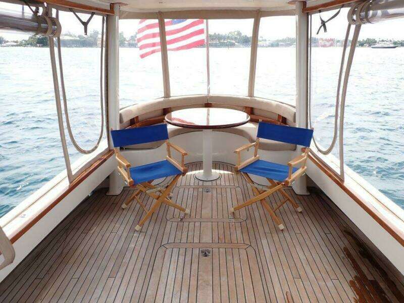 Launch 45 BLUE JACKET -Aft Deck
