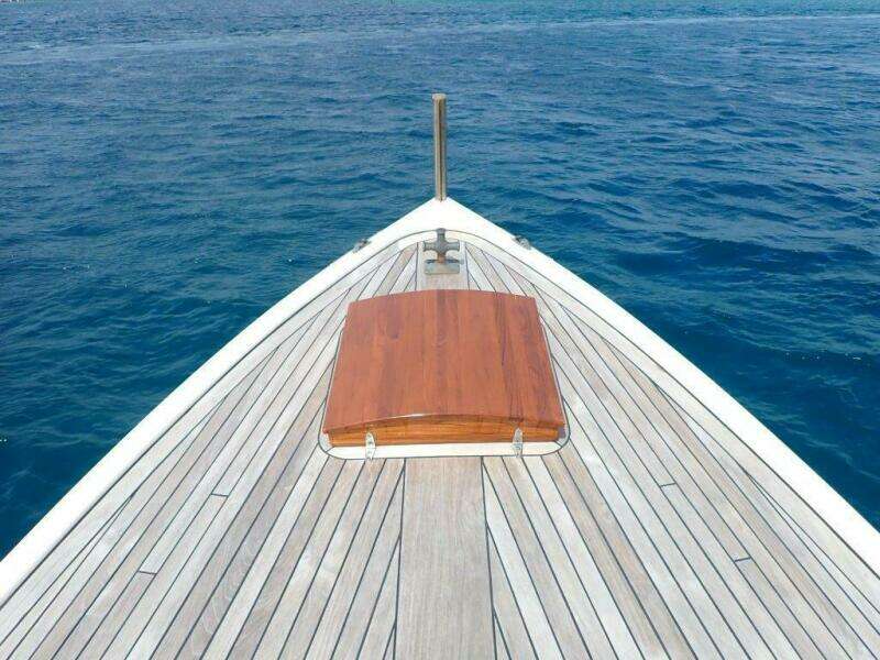 Launch 45 BLUE JACKET -Bow