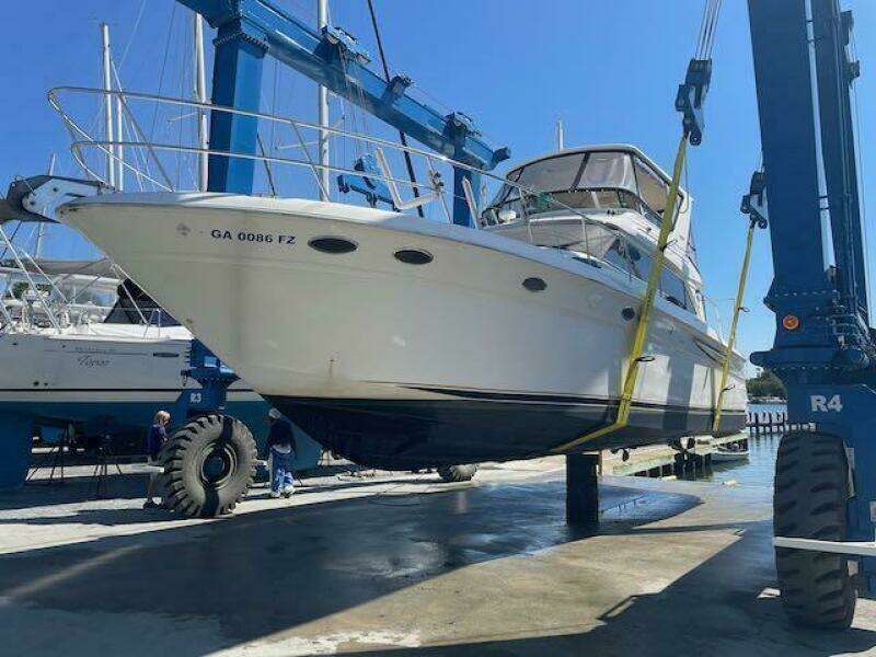 1999 Sea Ray 480 Sedan Bridge