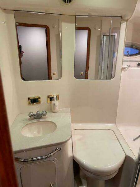 1999 Sea Ray 480 Sedan Bridge