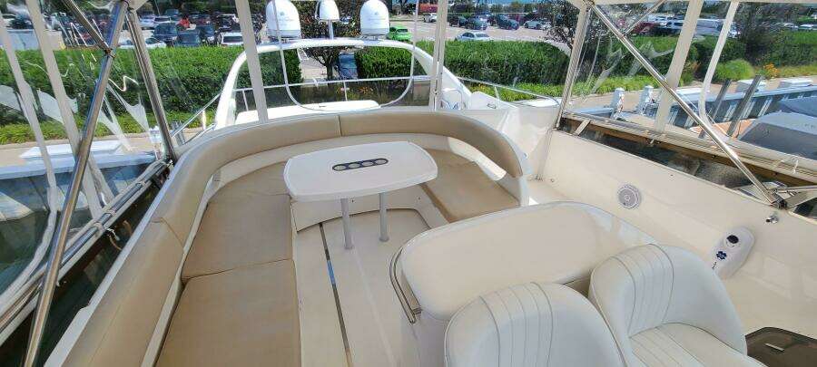 2006 Viking Sport Cruisers 61 Flybridge