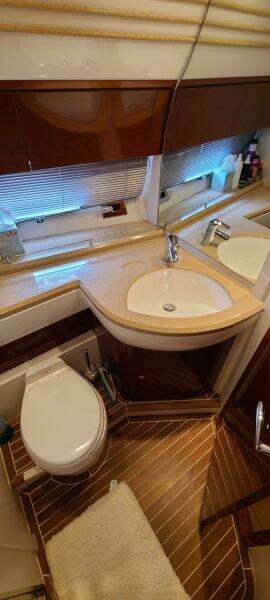 2006 Viking Sport Cruisers 61 Flybridge
