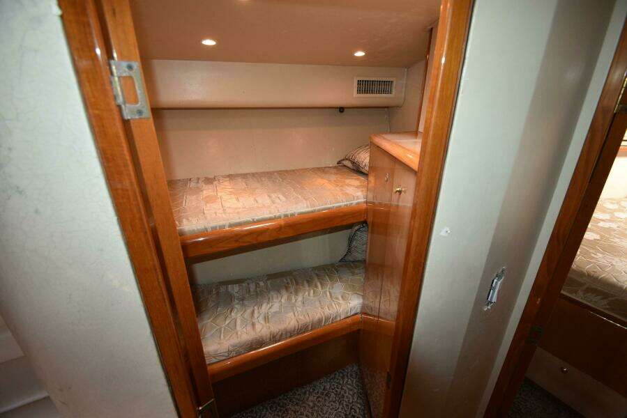 2003 Viking 45 Express