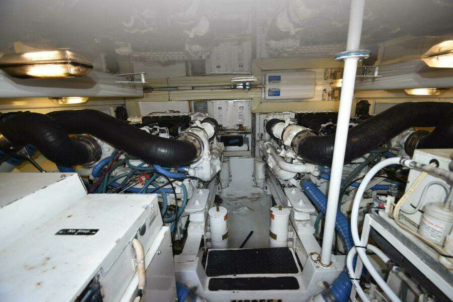 2003 Viking 45 Express