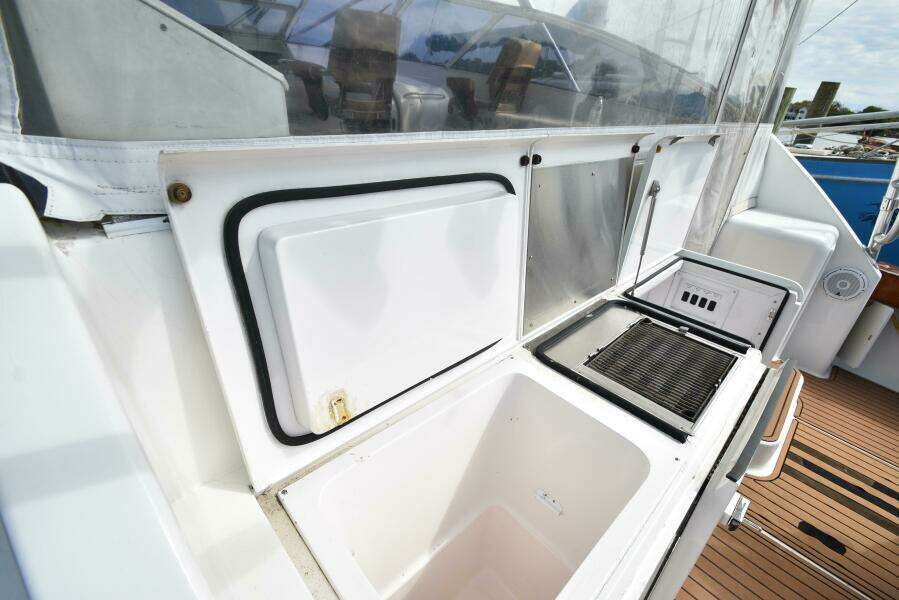 2003 Viking 45 Express