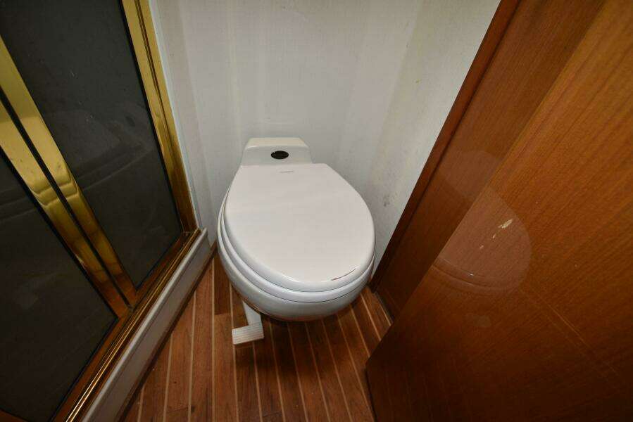 2003 Viking 45 Express