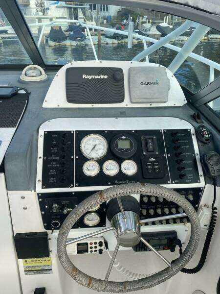 1999 Bayliner 2052 Trophy