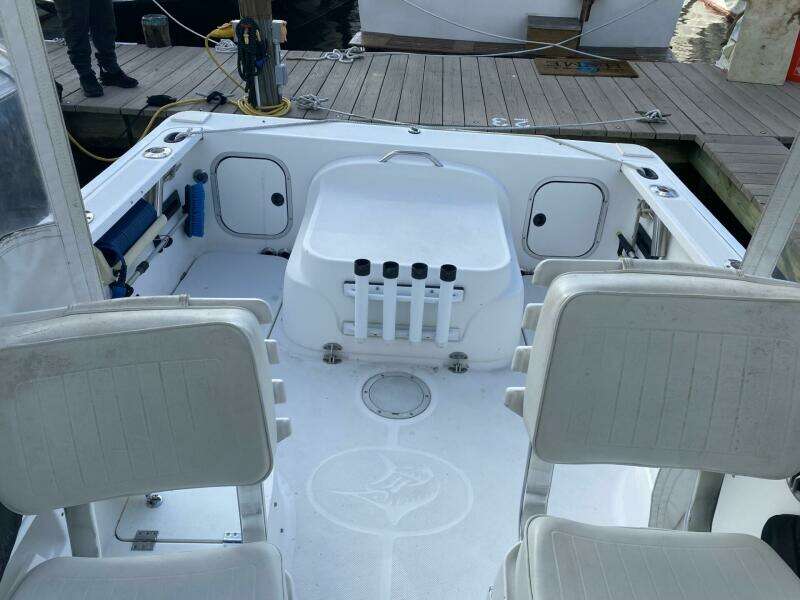 1999 Bayliner 2052 Trophy