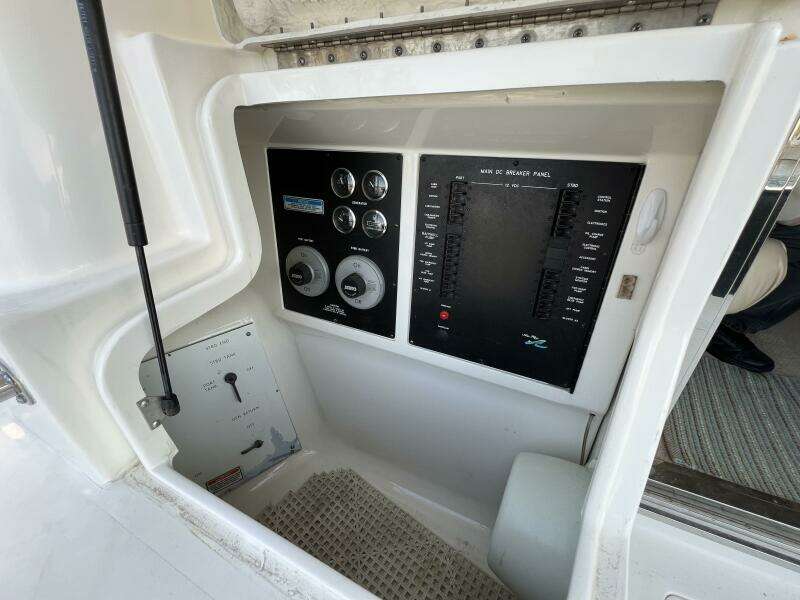 2000 Sea Ray 480 Sedan Bridge