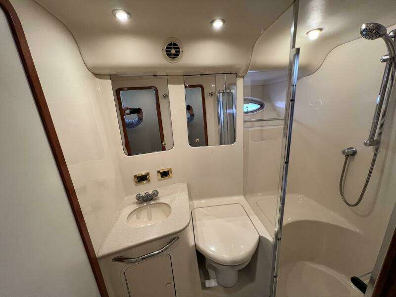 2000 Sea Ray 480 Sedan Bridge