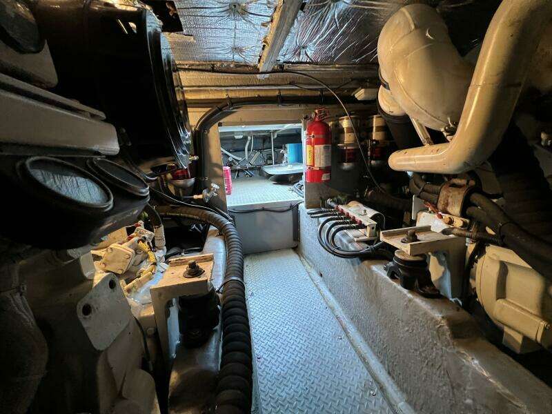 2000 Sea Ray 480 Sedan Bridge