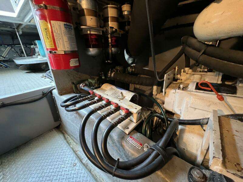 2000 Sea Ray 480 Sedan Bridge