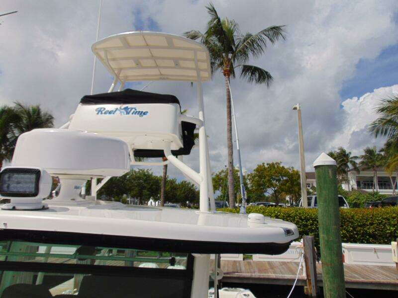 2013 Boston Whaler 370 Outrage