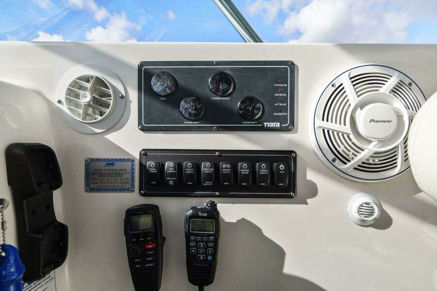 2007 Tiara Yachts 4200 Open