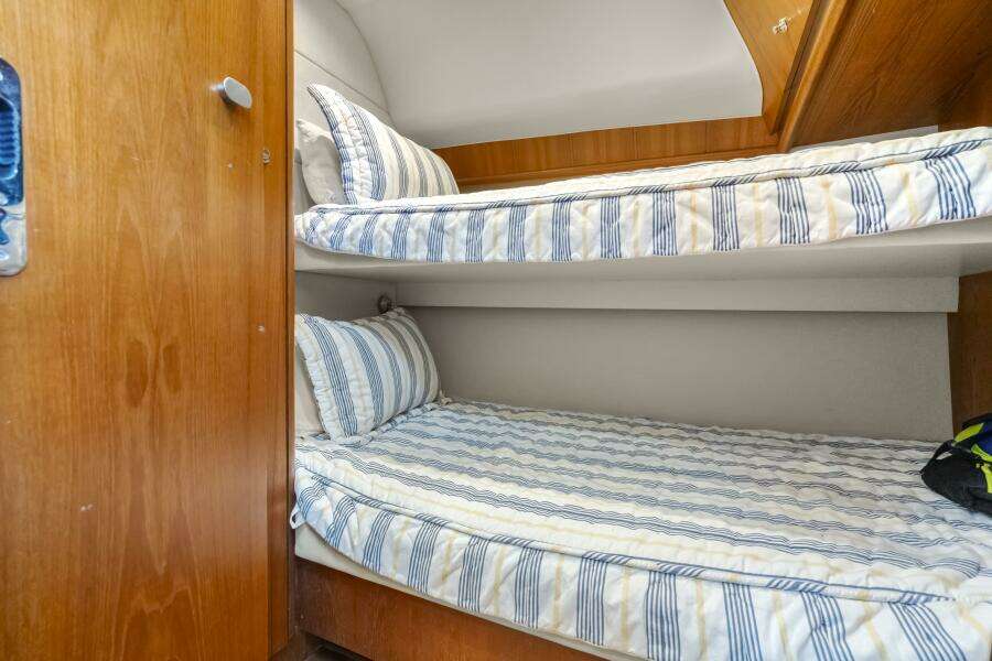 2007 Tiara Yachts 4200 Open