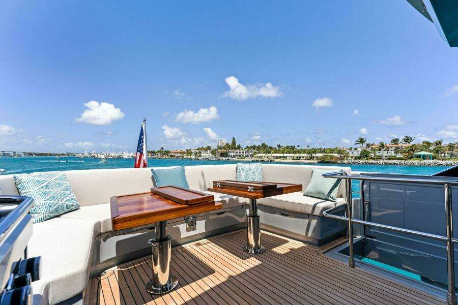 2024 Aquitalia Yachts Flybridge