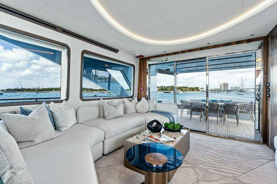 2024 Aquitalia Yachts Flybridge