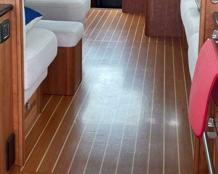 2021 Sabre 58 Salon Express