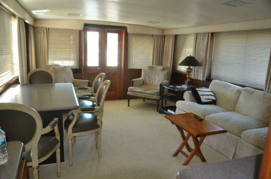 1984 Hatteras 53 Extended Deck Motor Yacht