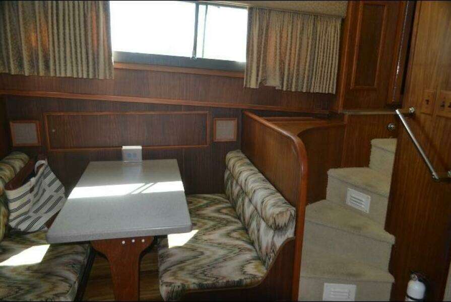 1984 Hatteras 53 Extended Deck Motor Yacht