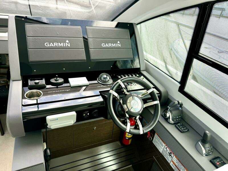 2020 Cruisers Yachts 50 Cantius