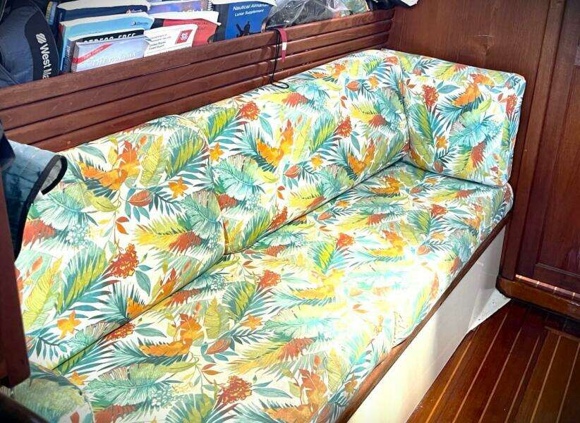 1995 Pacific Seacraft 37