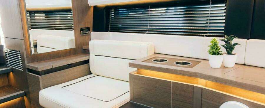 2025 Wellcraft 38 Explorer