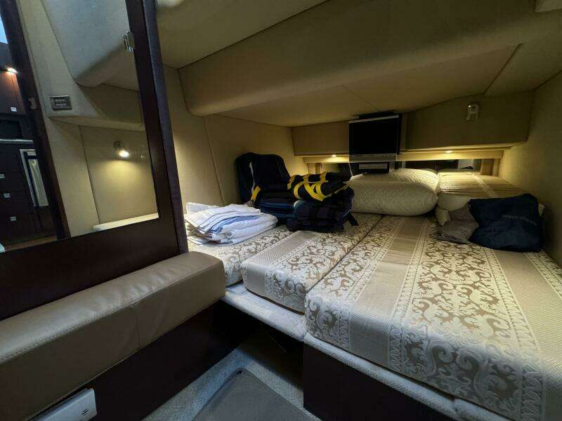 2007 Sea Ray 36 Sedan Bridge