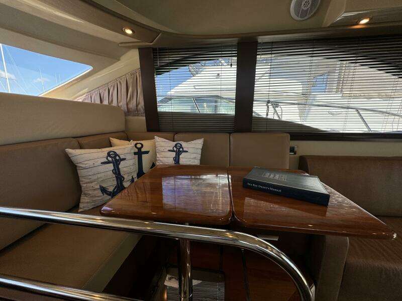 2007 Sea Ray 36 Sedan Bridge