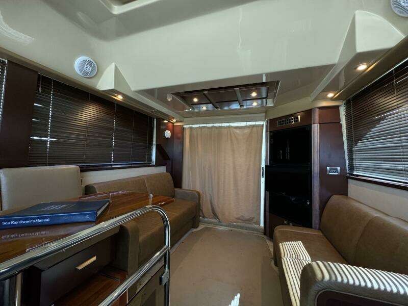 2007 Sea Ray 36 Sedan Bridge